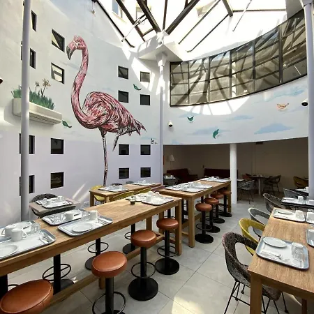 Apartahotel Victoria Garden Centre 3*