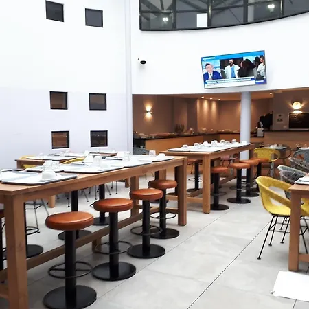 Victoria Garden Centre Aparthotel Bordeaux