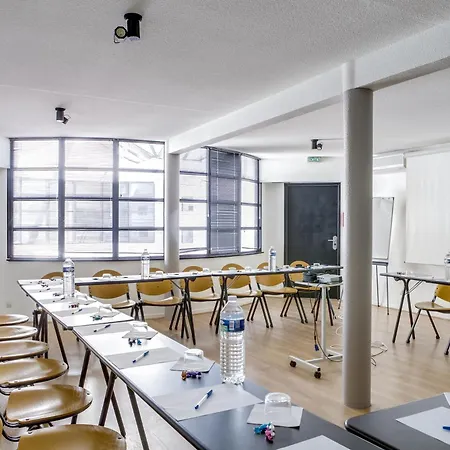 Victoria Garden Centre 3* Bordeaux