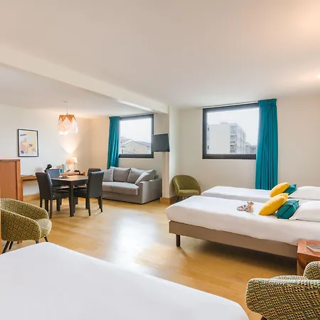 Victoria Garden Centre Aparthotel