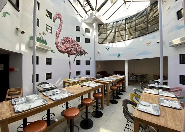 Apartahotel Victoria Garden Centre 3*