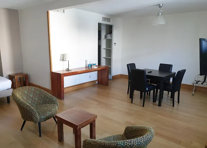 Victoria Garden Centre 3* Bordeaux