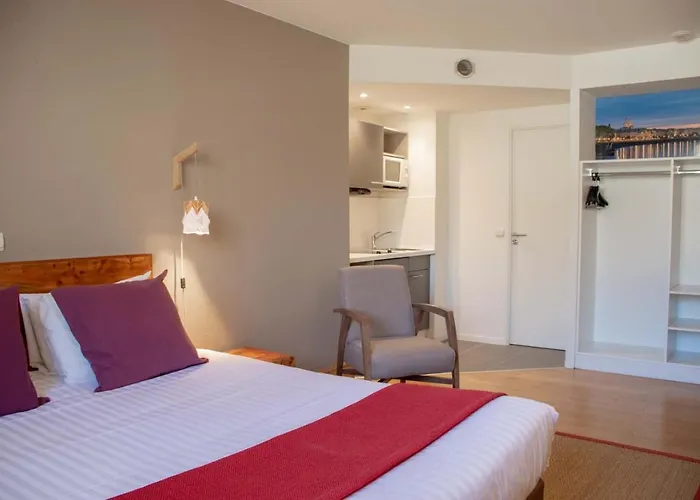 Victoria Garden Centre Aparthotel Bordeaux