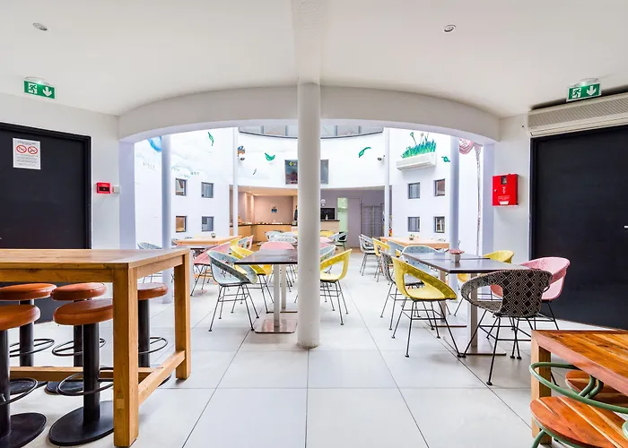 Victoria Garden Centre 3* Bordeaux