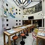 Victoria Garden Centre 3* Bordeaux