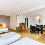 Victoria Garden Centre Apartmanhotel